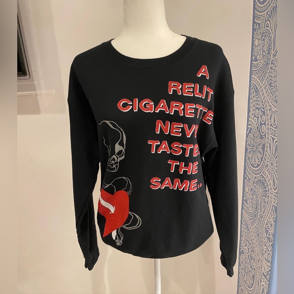 Great condition, barely worn - sophodes crewneck